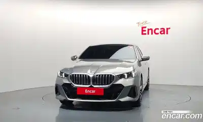 BMW 5-Series 2025 2.0 гидро в Москве № 2129817, миниатюра 3