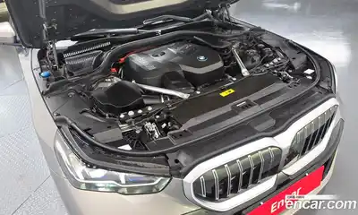BMW 5-Series 2025 2.0 гидро в Москве № 2129817, миниатюра 6