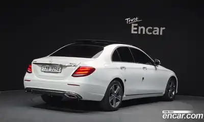 Mercedes-Benz E-Class 2016 2.0 гидро в Москве № 2130304, миниатюра 2