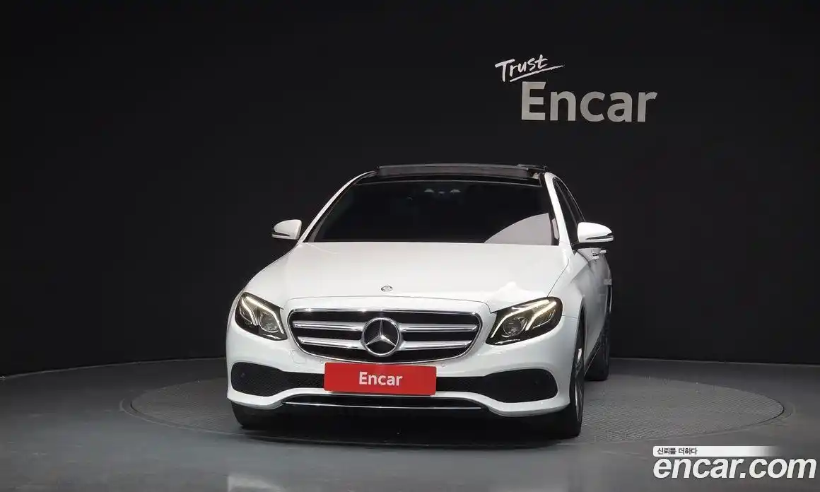 Mercedes-Benz E-Class 2016 2.0 гидро в Москве № 2130304, фото 3