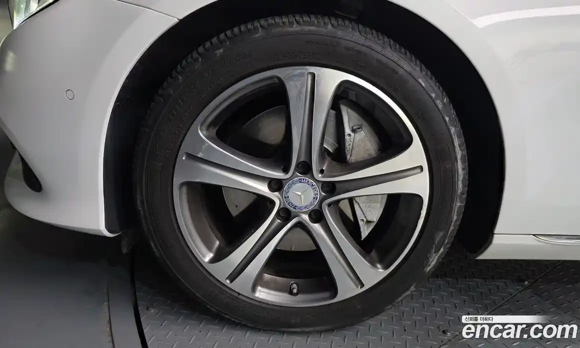 Mercedes-Benz E-Class 2016 2.0 гидро в Москве № 2130304, фото 5