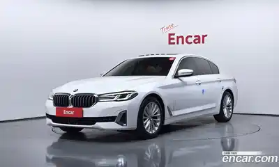 BMW 5-Series 520i Luxury