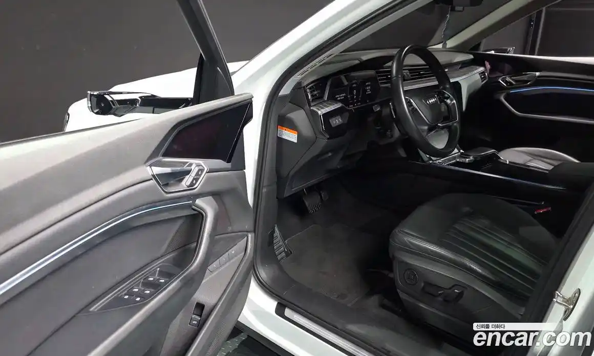 Audi e-tron 2021 0.2 гидро в Москве № 2131205, фото 13