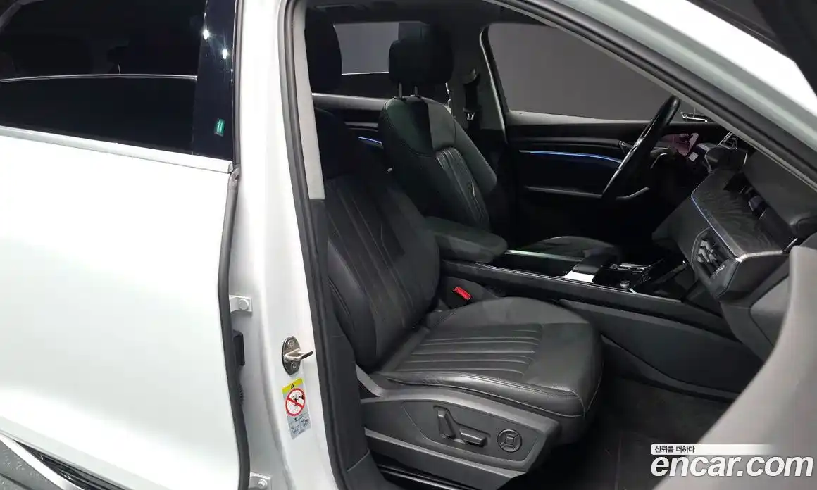 Audi e-tron 2021 0.2 гидро в Москве № 2131205, фото 16