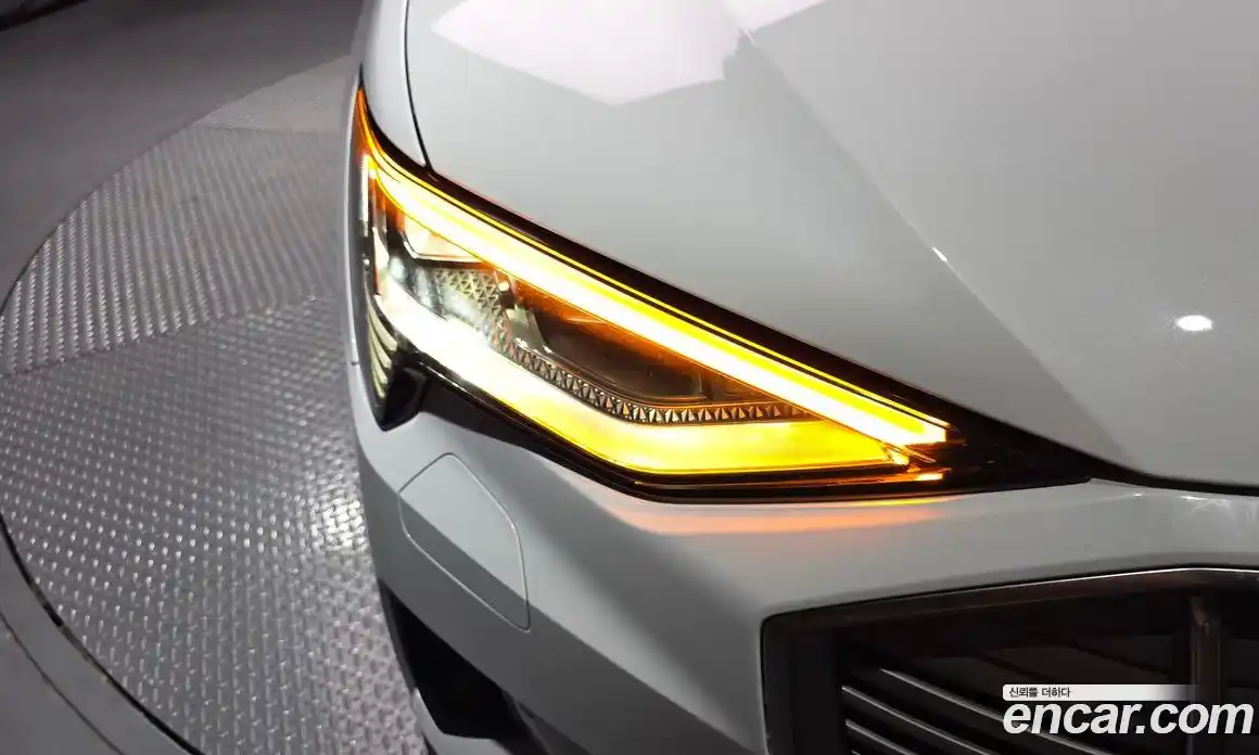 Audi e-tron 2021 0.2 гидро в Москве № 2131205, фото 8