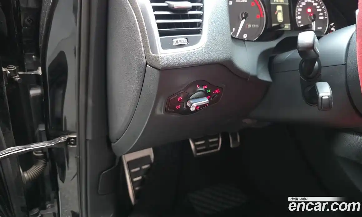Audi SQ5 2015 3.0 гидро в Москве № 2131350, фото 15
