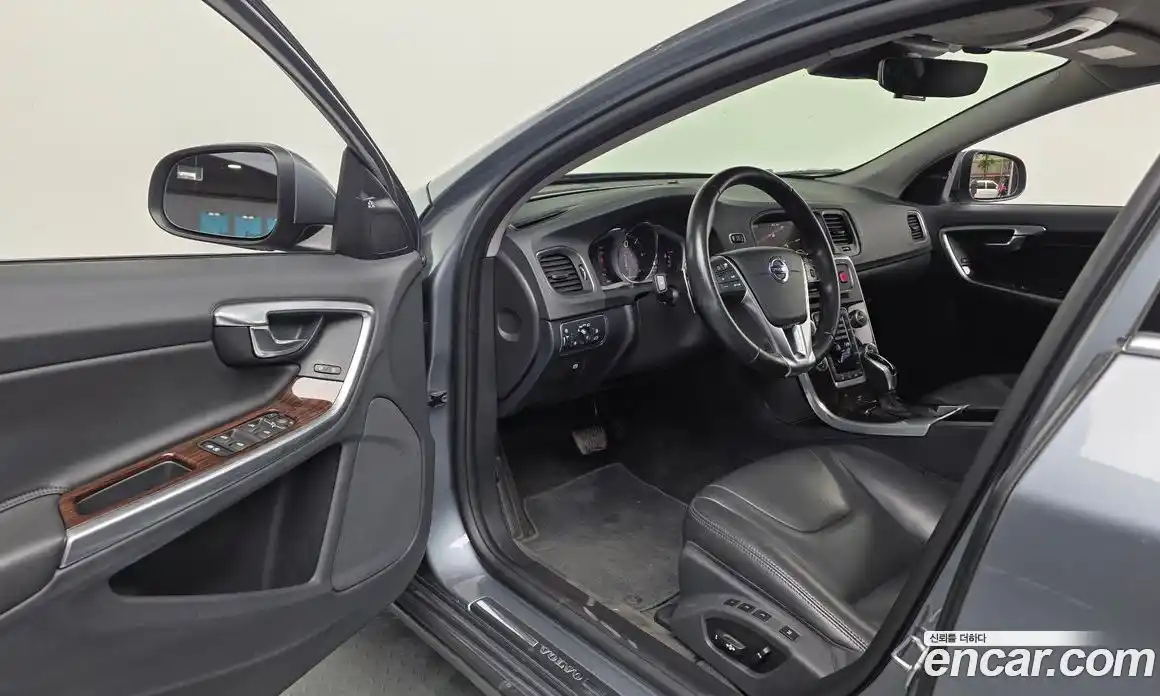 Volvo S60 2017 2.0 гидро в Москве № 2131570, фото 13