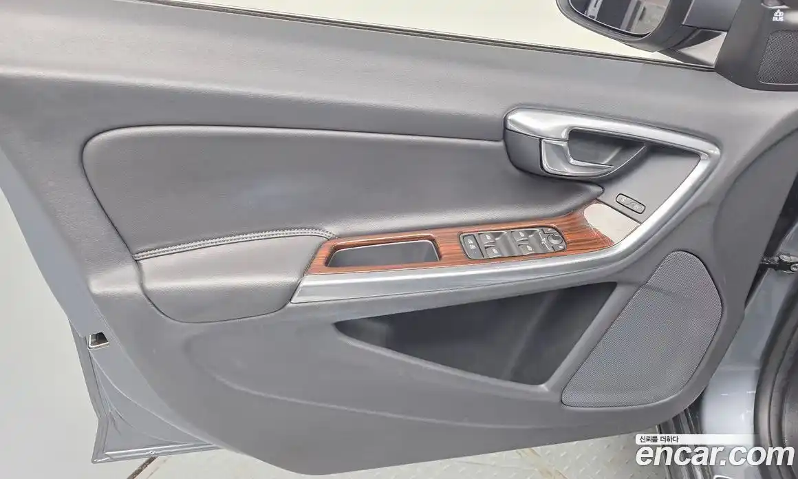 Volvo S60 2017 2.0 гидро в Москве № 2131570, фото 14