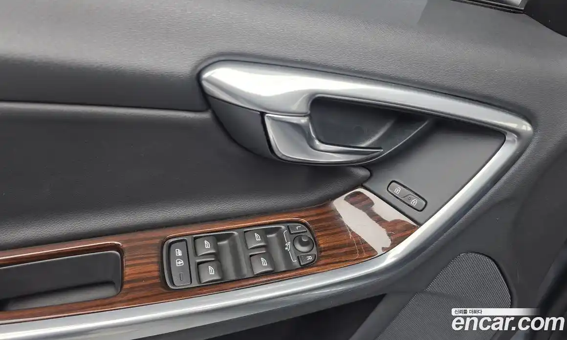 Volvo S60 2017 2.0 гидро в Москве № 2131570, фото 16