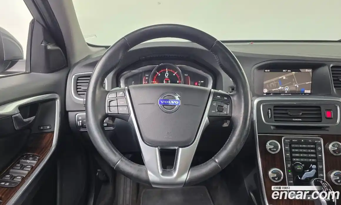 Volvo S60 2017 2.0 гидро в Москве № 2131570, фото 19
