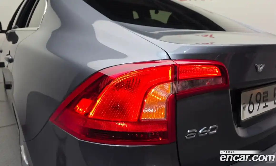 Volvo S60 2017 2.0 гидро в Москве № 2131570, фото 9