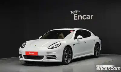 Porsche Panamera, 2016