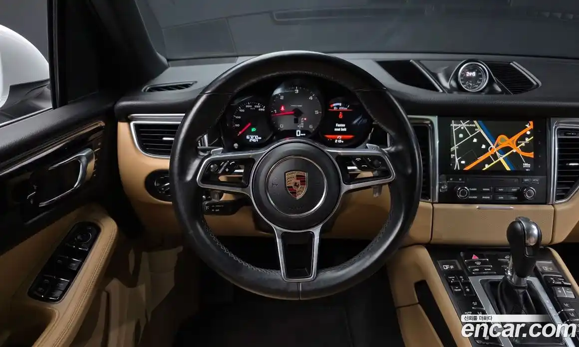 Porsche Macan 2016 3.0 гидро в Москве № 2131756, фото 13