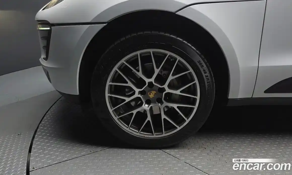 Porsche Macan 2016 3.0 гидро в Москве № 2131756, фото 5