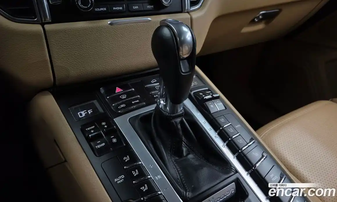 Porsche Macan 2016 3.0 гидро в Москве № 2131756, фото 9