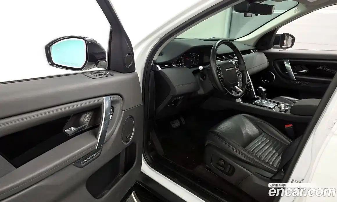 Land Rover Discovery Sport 2020 2.0 гидро в Москве № 2131849, фото 13