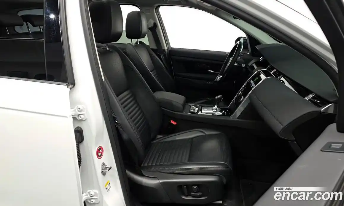 Land Rover Discovery Sport 2020 2.0 гидро в Москве № 2131849, фото 16