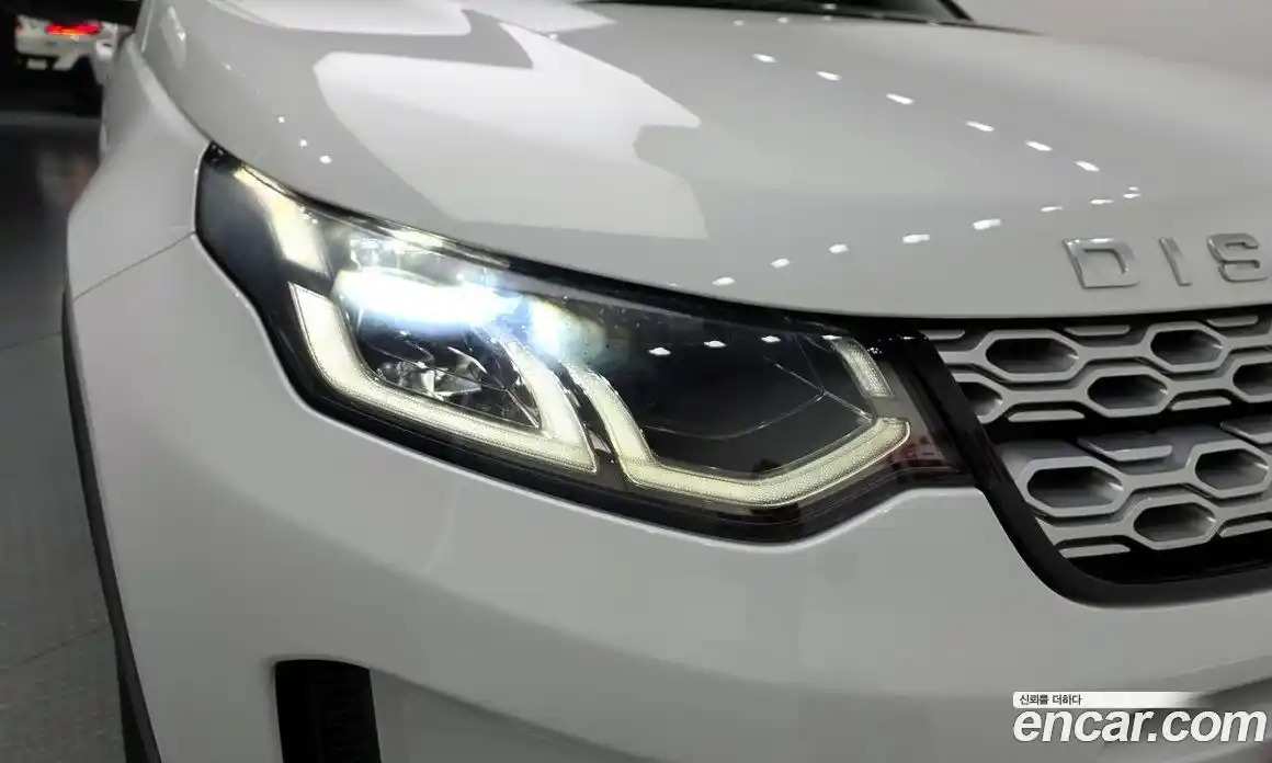 Land Rover Discovery Sport 2020 2.0 гидро в Москве № 2131849, фото 8