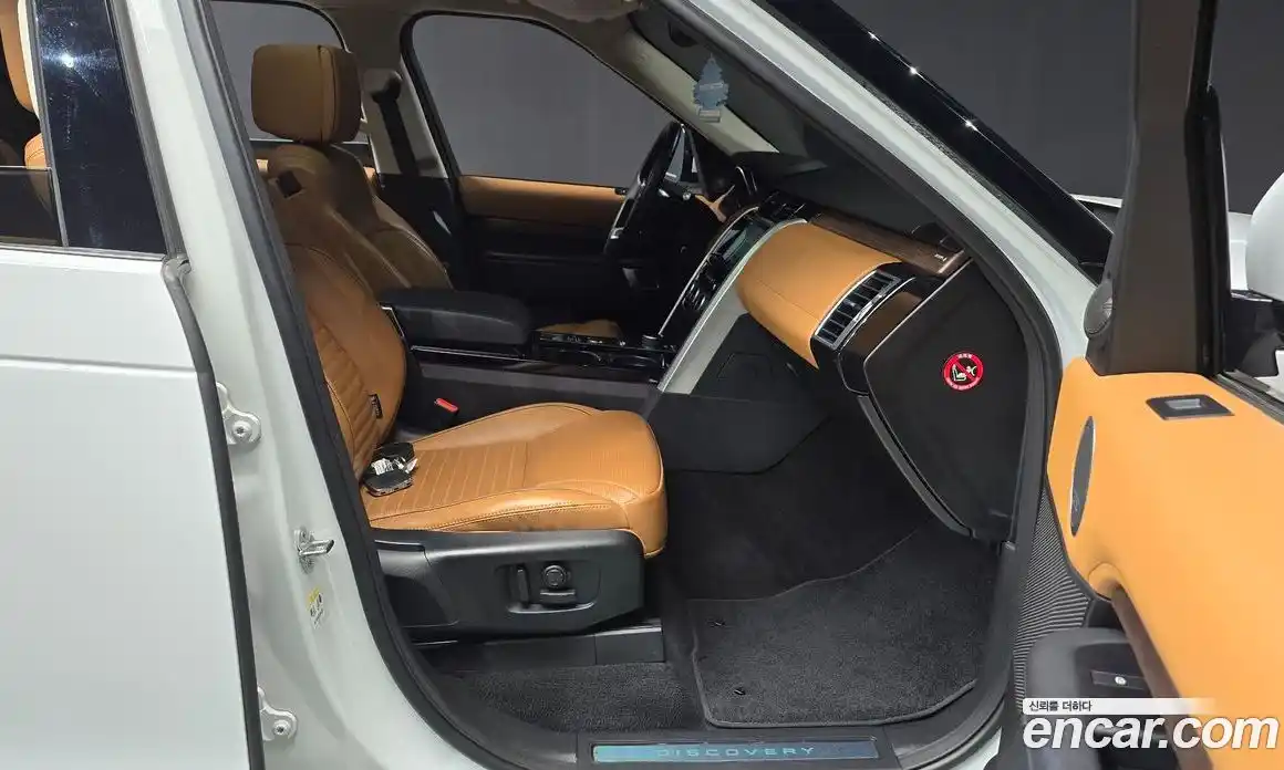 Land Rover Discovery 2017 3.0 гидро в Москве № 2131882, фото 15