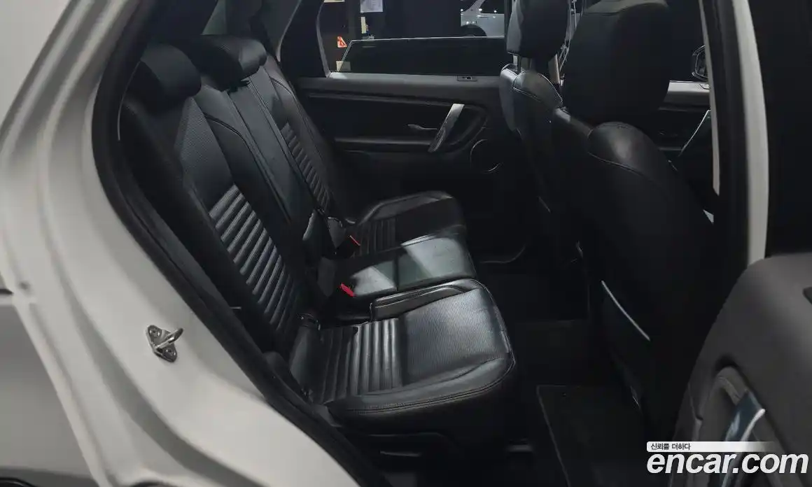 Land Rover Discovery Sport 2021 2.0 гидро в Москве № 2131919, фото 12