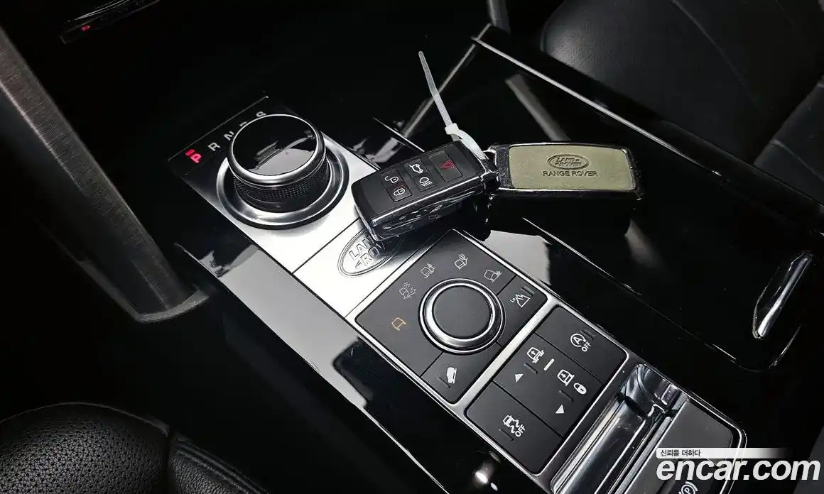 Land Rover Discovery 2019 3.0 гидро в Москве № 2131927, фото 9