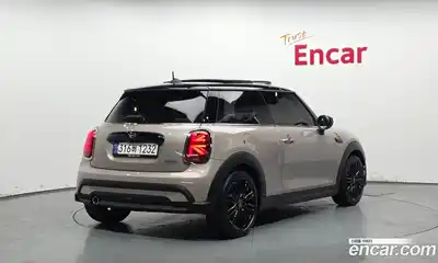 Mini Cooper 2023 1.5 гидро в Москве № 2132019, миниатюра 2