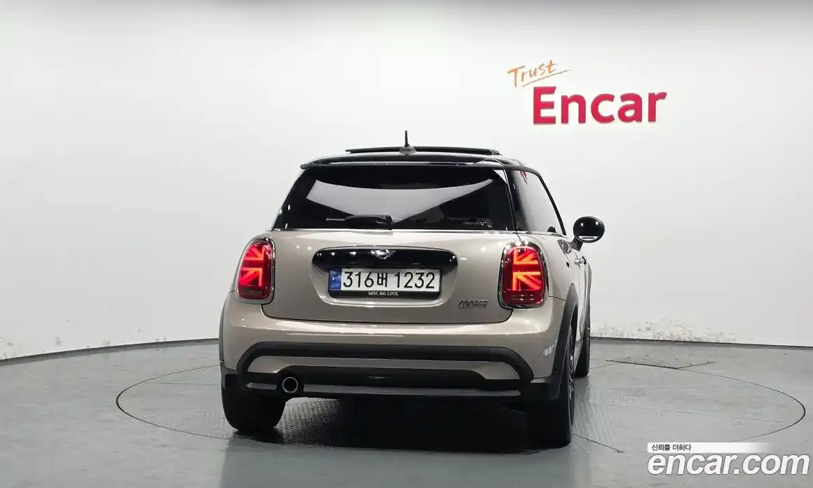 Mini Cooper 2023 1.5 гидро в Москве № 2132019, фото 4