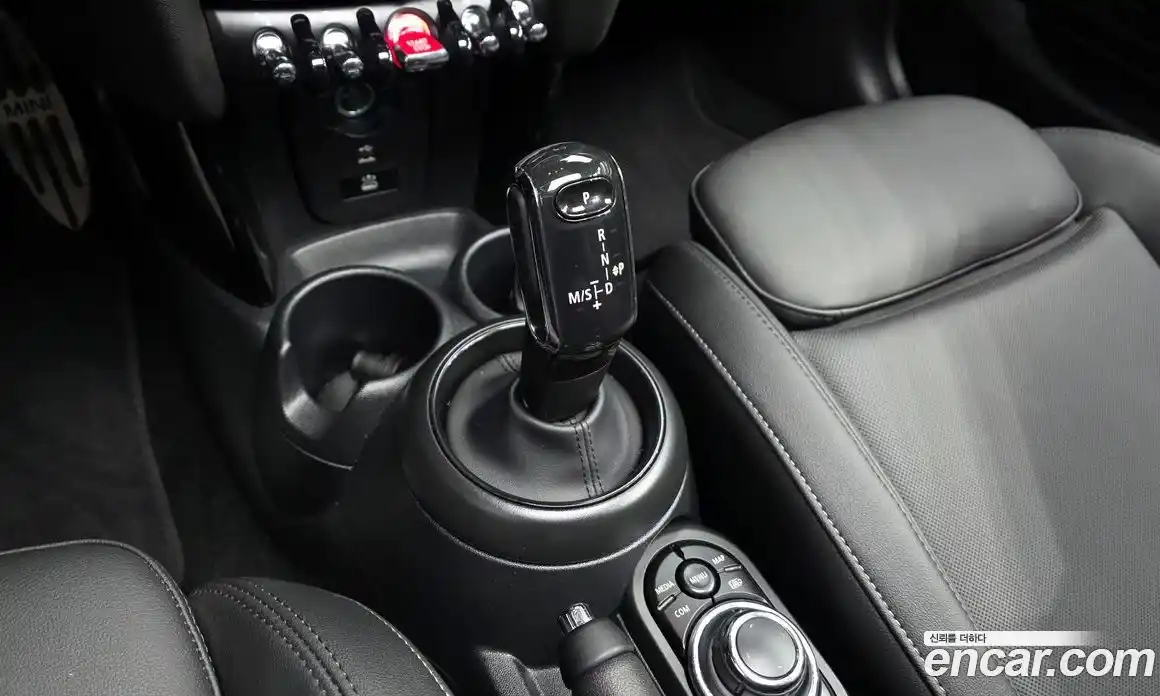 Mini Cooper 2023 1.5 гидро в Москве № 2132019, фото 9
