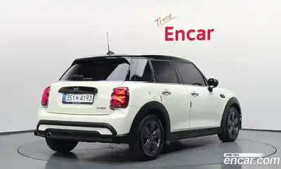Mini Cooper 2022 1.5 гидро в Москве № 2132023, миниатюра 2