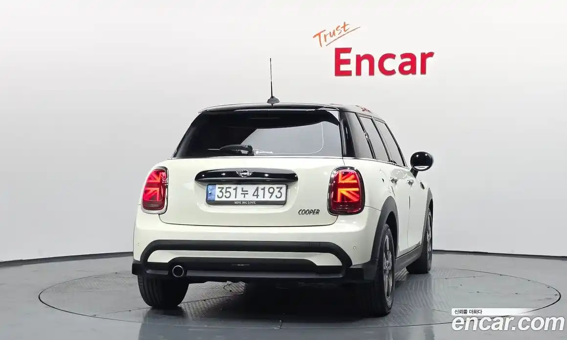 Mini Cooper 2022 1.5 гидро в Москве № 2132023, фото 4
