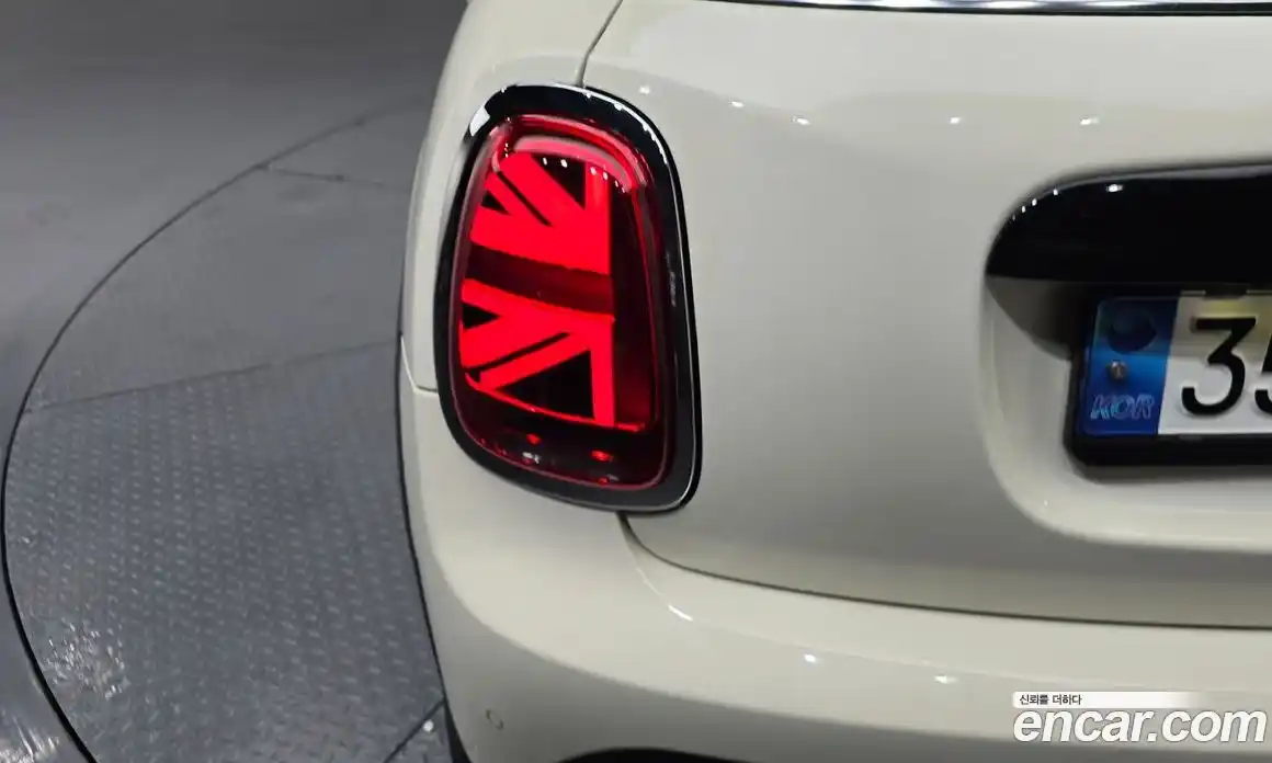Mini Cooper 2022 1.5 гидро в Москве № 2132023, фото 9