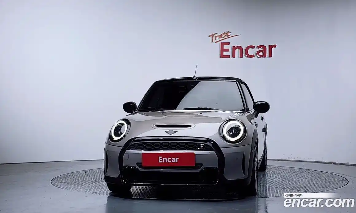 Mini Cooper Convertible 2021 2.0 гидро в Москве № 2132064, фото 3