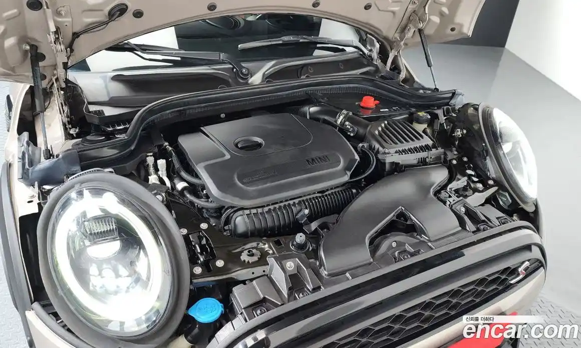 Mini Cooper Convertible 2021 2.0 гидро в Москве № 2132064, фото 6