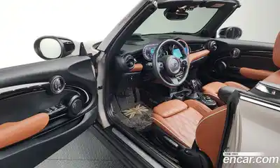 Mini Cooper Convertible 2021 2.0 гидро в Москве № 2132064, миниатюра 10
