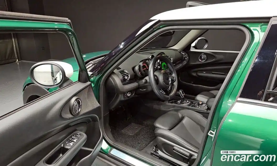 Mini Clubman 2019 1.5 гидро в Москве № 2132069, фото 13