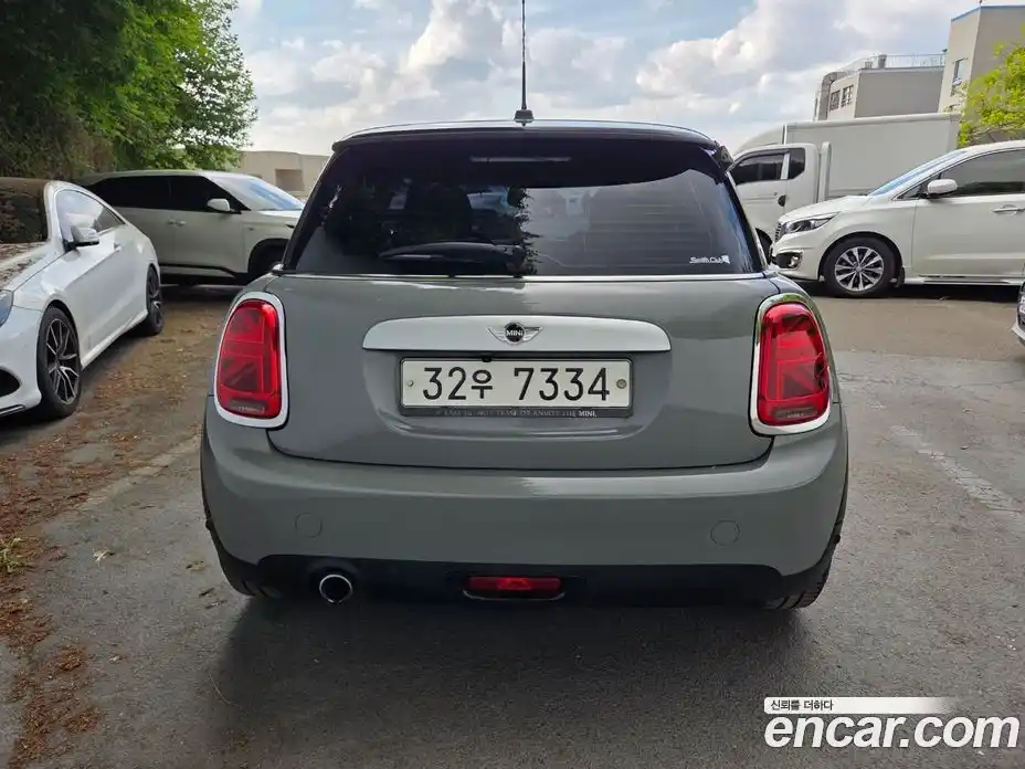 Mini Cooper 2015 1.5 гидро в Москве № 2132182, фото 5