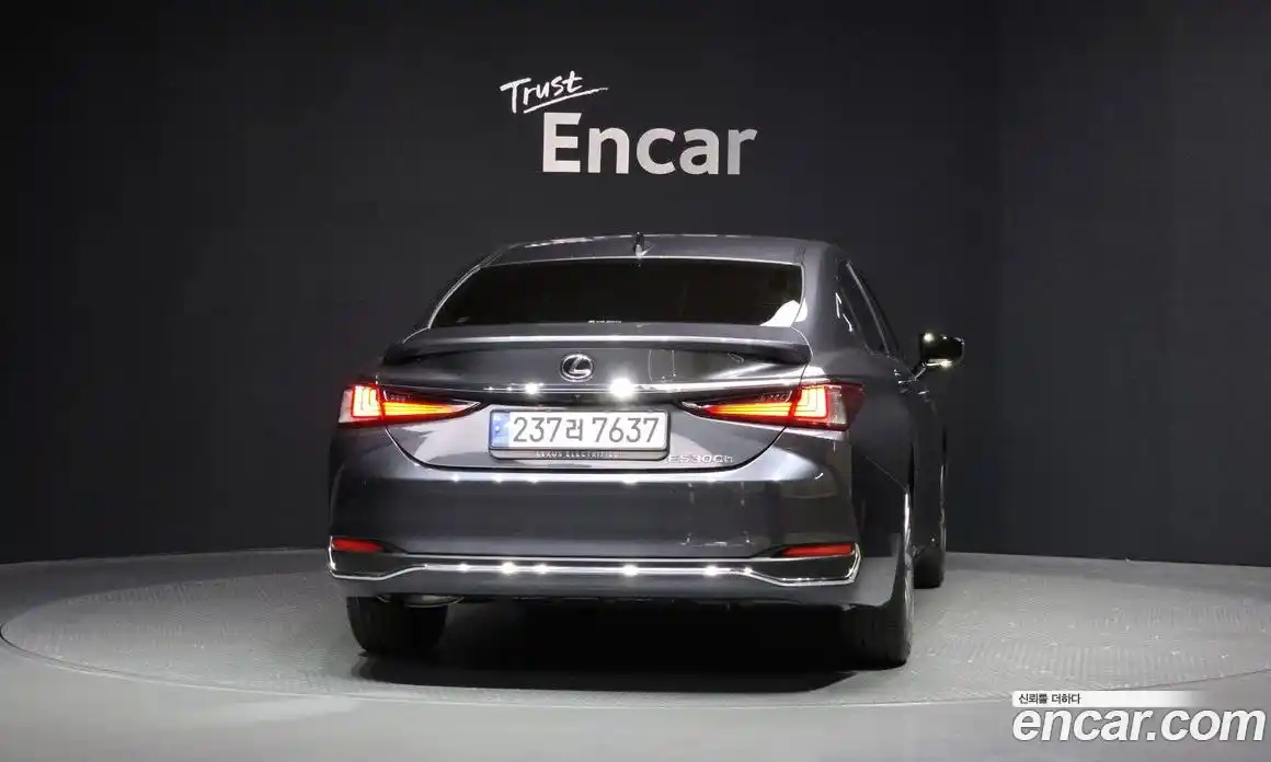 Lexus ES 2024 2.5 гидро в Москве № 2132304, фото 4