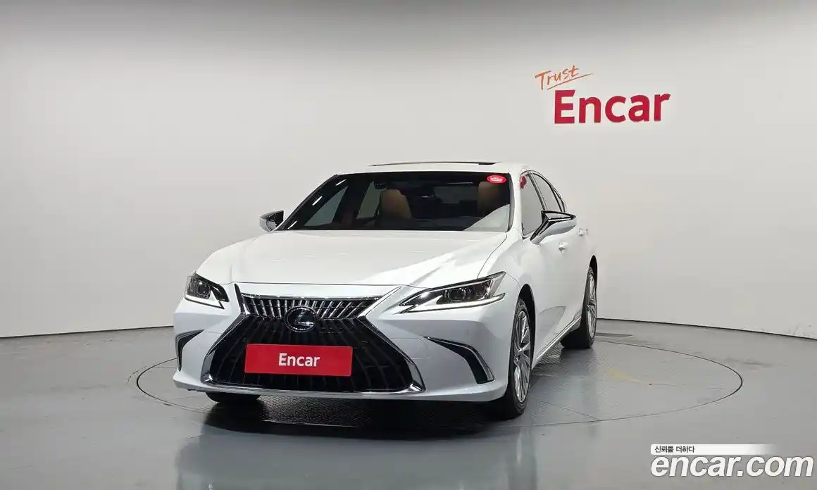 Lexus ES 2024 2.5 гидро в Москве № 2132305, фото 3