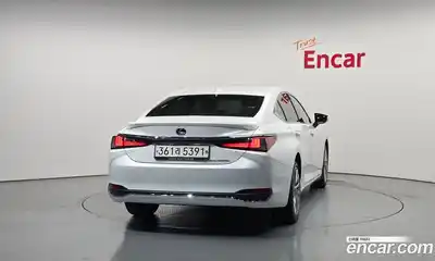 Lexus ES 2024 2.5 гидро в Москве № 2132305, миниатюра 4