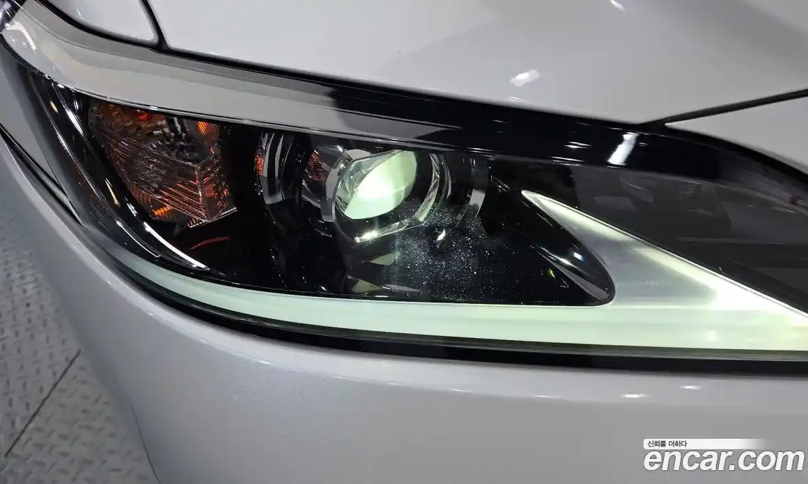 Lexus ES 2024 2.5 гидро в Москве № 2132305, фото 8
