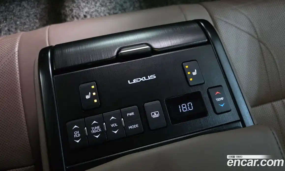 Lexus ES 2023 2.5 гидро в Москве № 2132308, фото 28