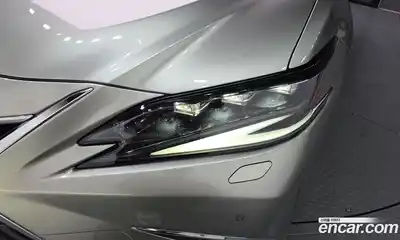 Lexus ES 2023 2.5 гидро в Москве № 2132308, миниатюра 8