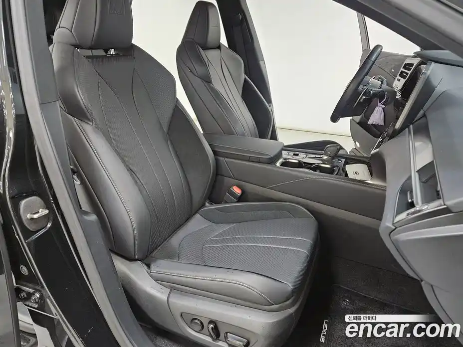 Lexus RX 2024 2.4 гидро в Москве № 2132352, фото 14
