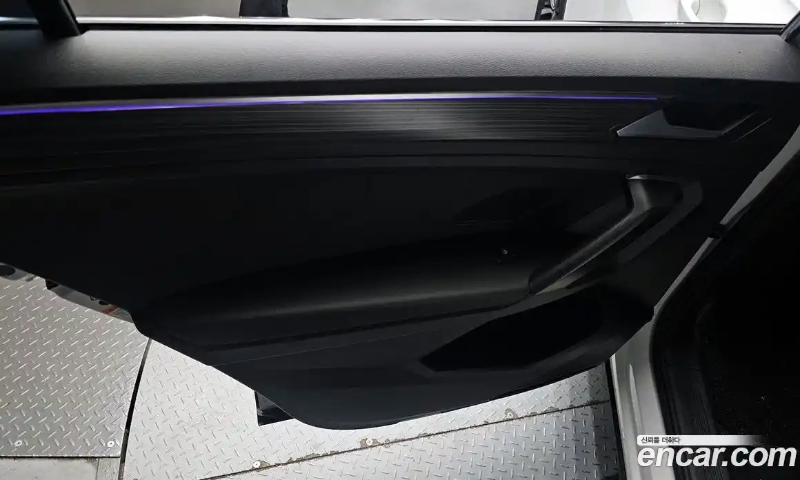 Volkswagen Tiguan 2024 2.0 гидро в Москве, фото 15