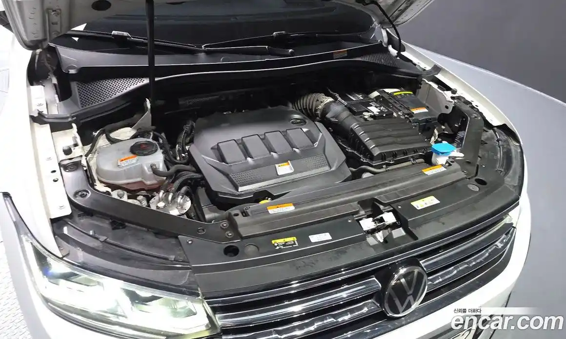 Volkswagen Tiguan 2022 2.0 гидро в Москве № 2132435, фото 5