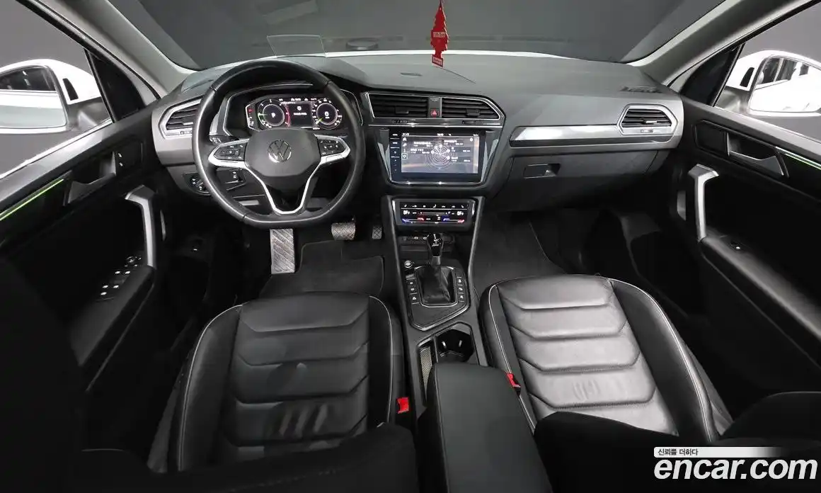 Volkswagen Tiguan 2022 2.0 гидро в Москве № 2132435, фото 9