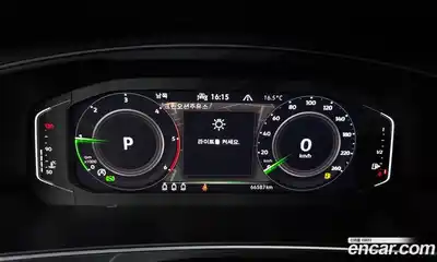 Volkswagen Tiguan 2022 2.0 гидро в Москве № 2132435, миниатюра 10
