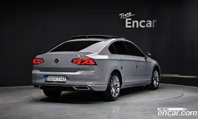 Volkswagen Passat 2022 2.0 гидро в Москве № 2132471, миниатюра 2
