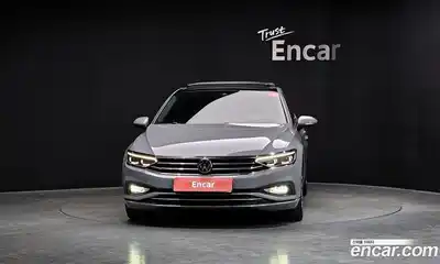 Volkswagen Passat 2022 2.0 гидро в Москве № 2132471, миниатюра 3
