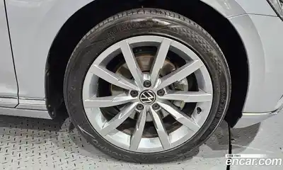 Volkswagen Passat 2022 2.0 гидро в Москве № 2132471, миниатюра 5